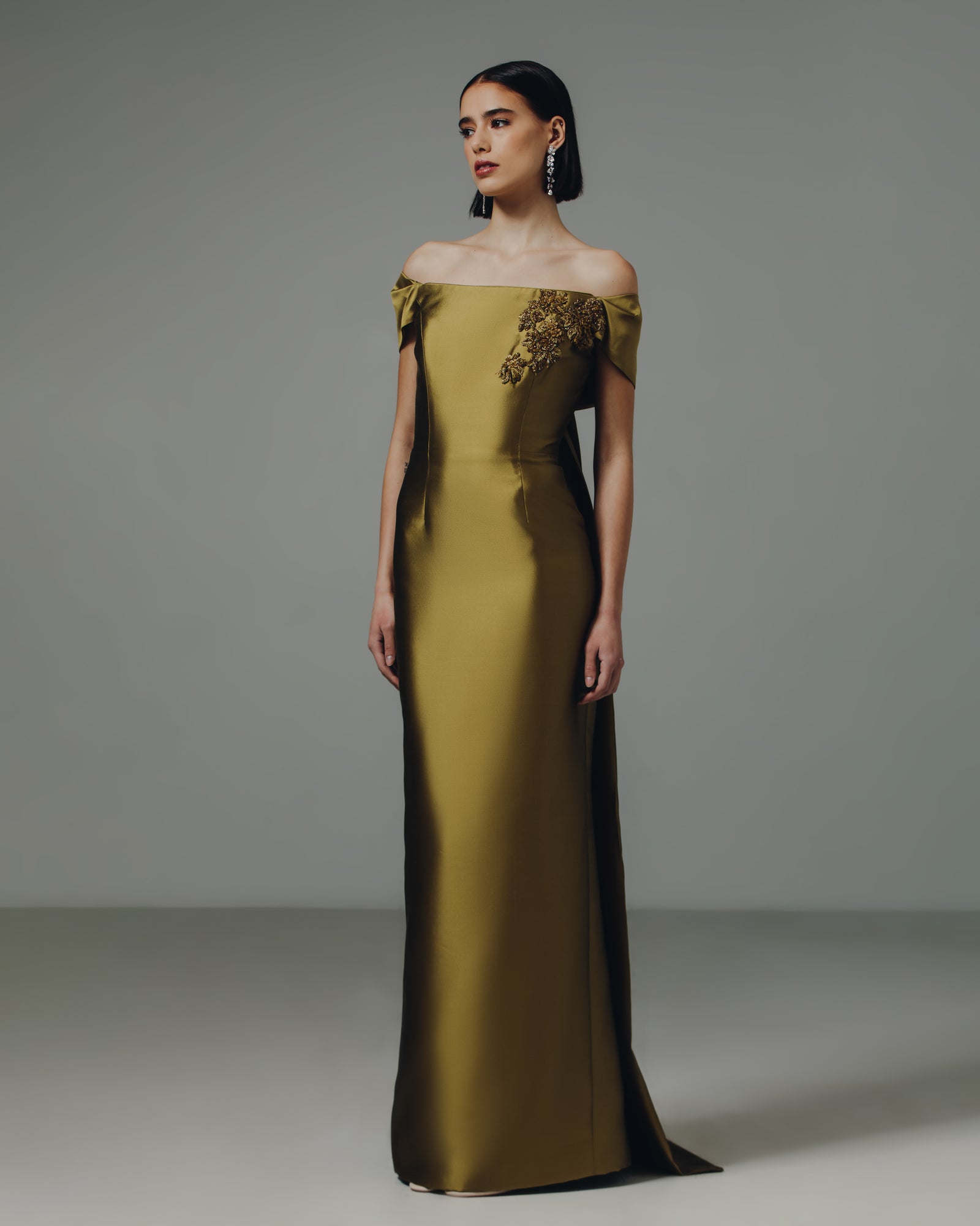 catherine regehr off the shoulder dress Off Shoulder Roll Collar Tie Back Gown