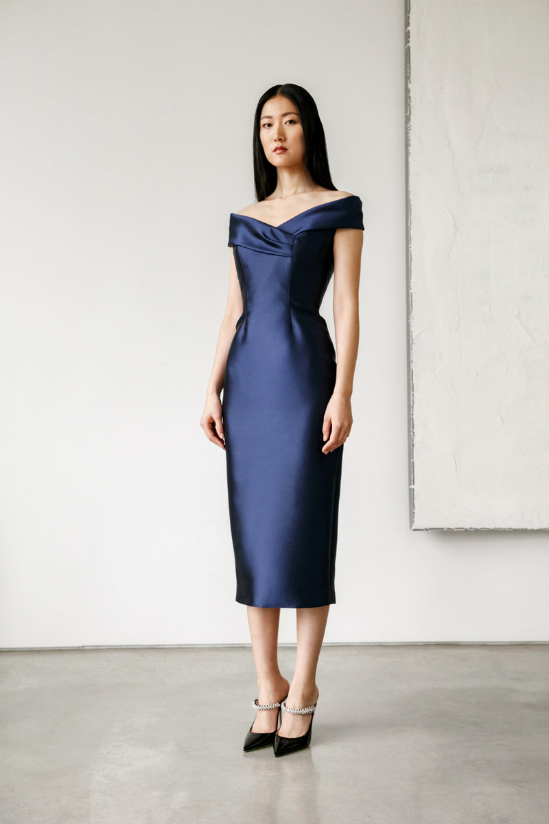 Off Shoulder V Neck Roll Collar Dress – Catherine Regehr