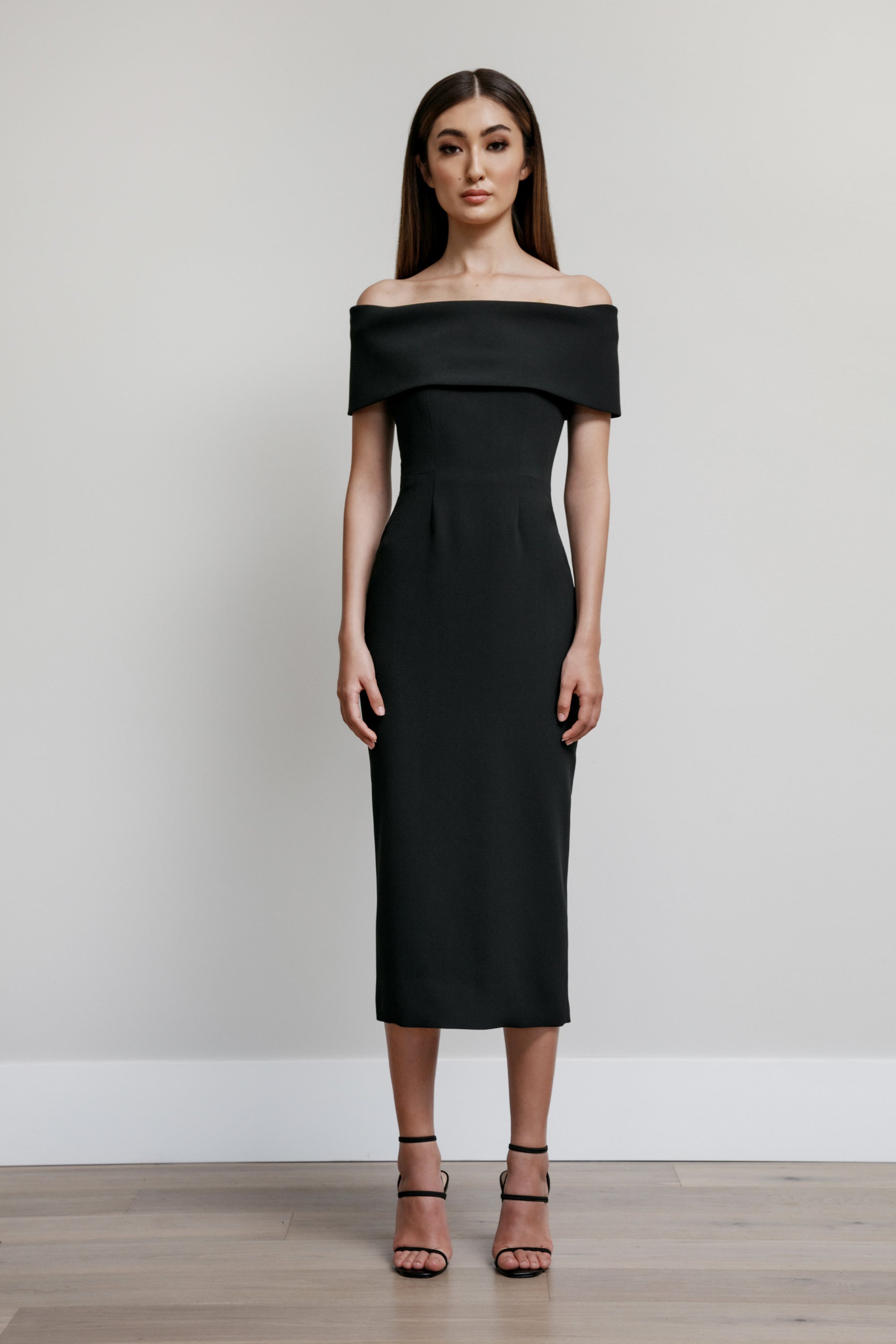 【関税&送料込】Courreges Off Shoulder Dress COURRÈGES Hyperbole off-the-shoulder ribbed stretch cotton